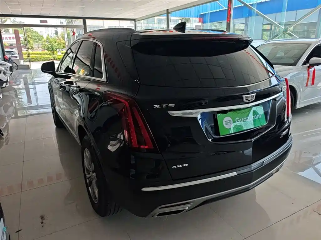 Cadillac XT5 2020 — фото 5