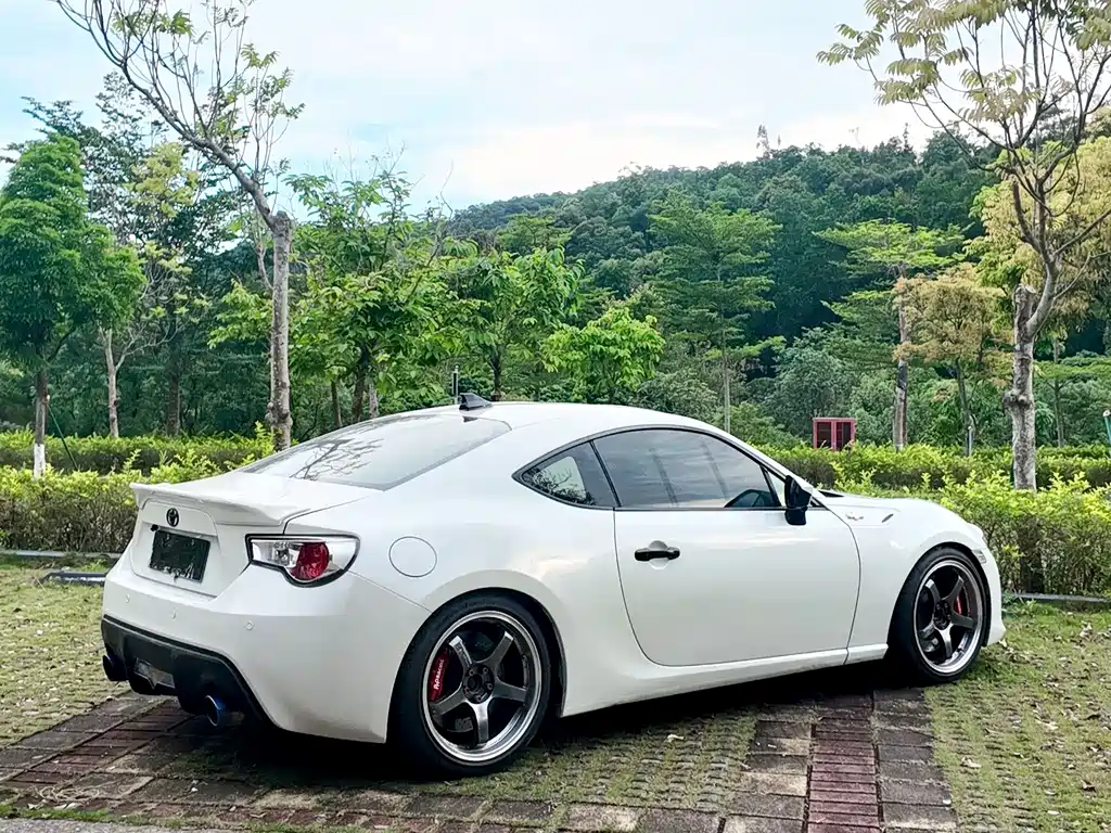 Toyota 86 2014 — фото 14