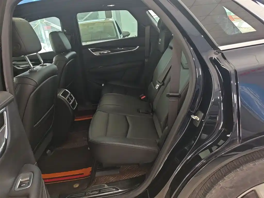 Cadillac XT5 2020 — фото 17