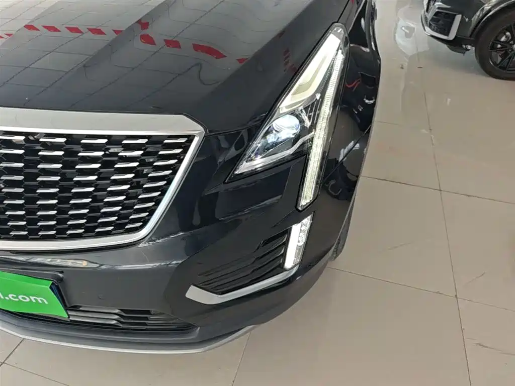 Cadillac XT5 2020 — фото 24
