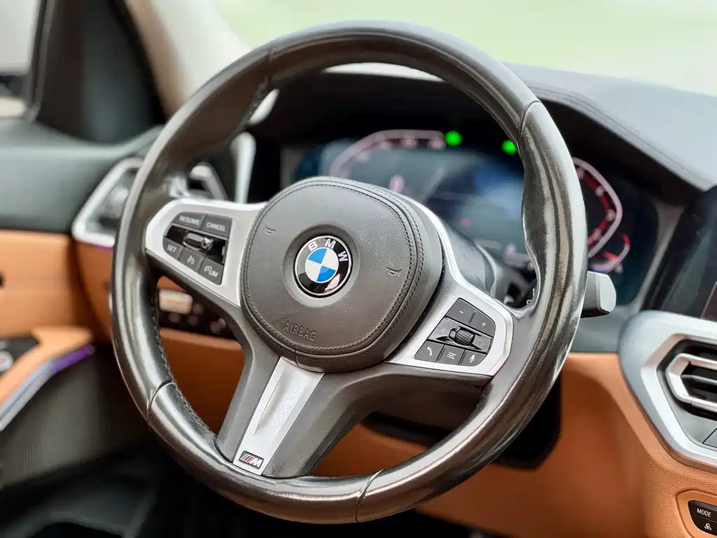 BMW 3 Series 2020 — фото 18