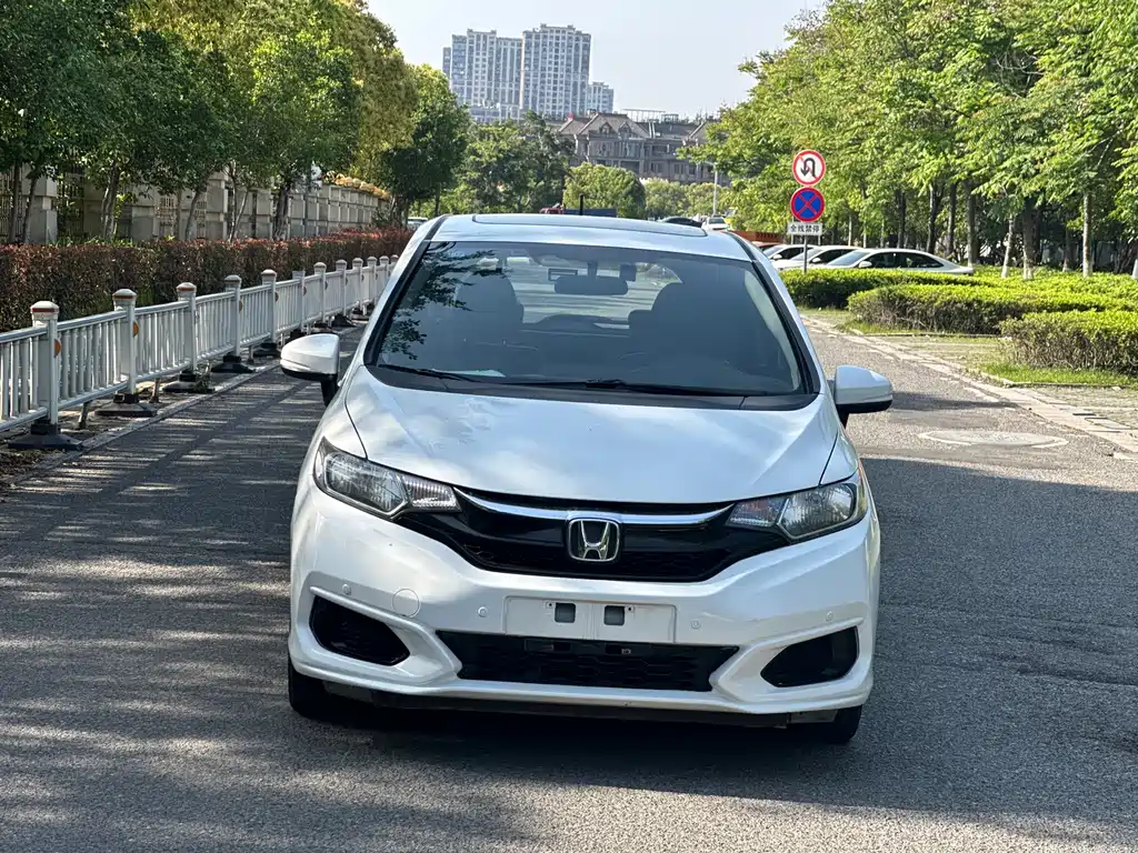 Honda Fit 2018 — фото 2