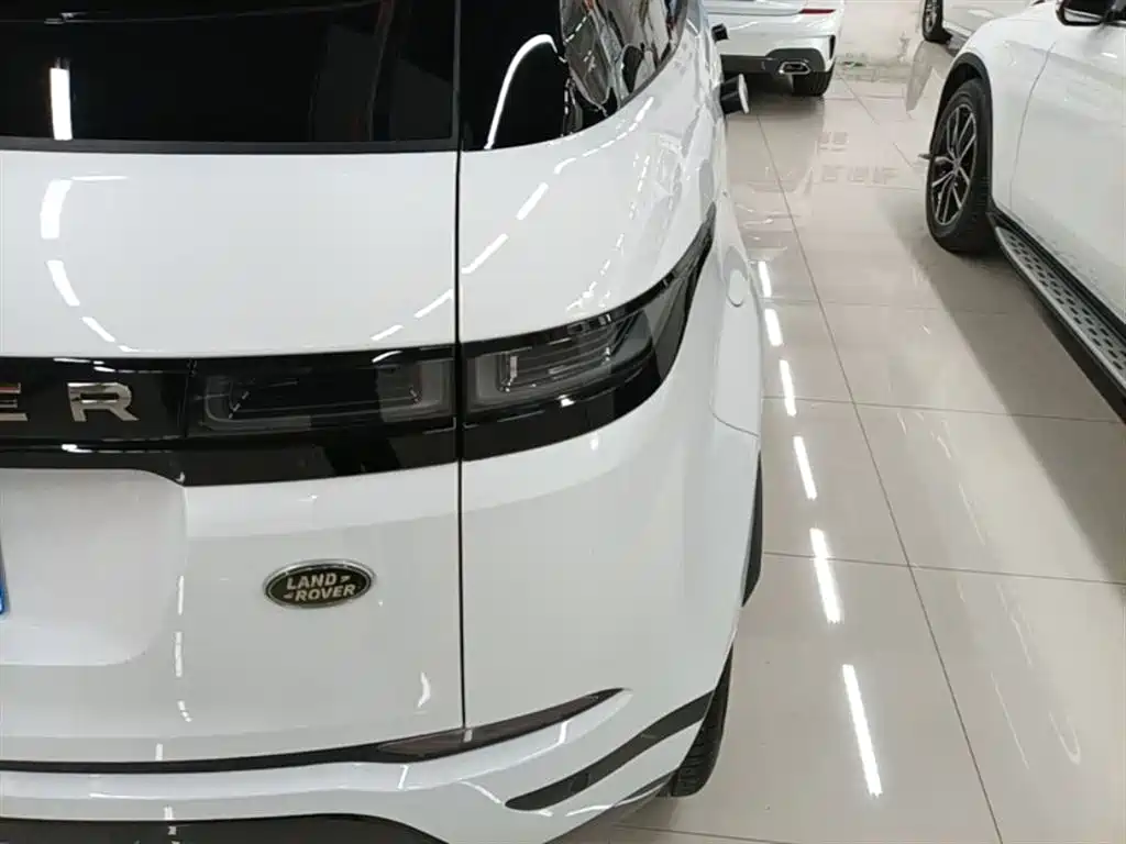 Land Rover Evoque 2022 — фото 8