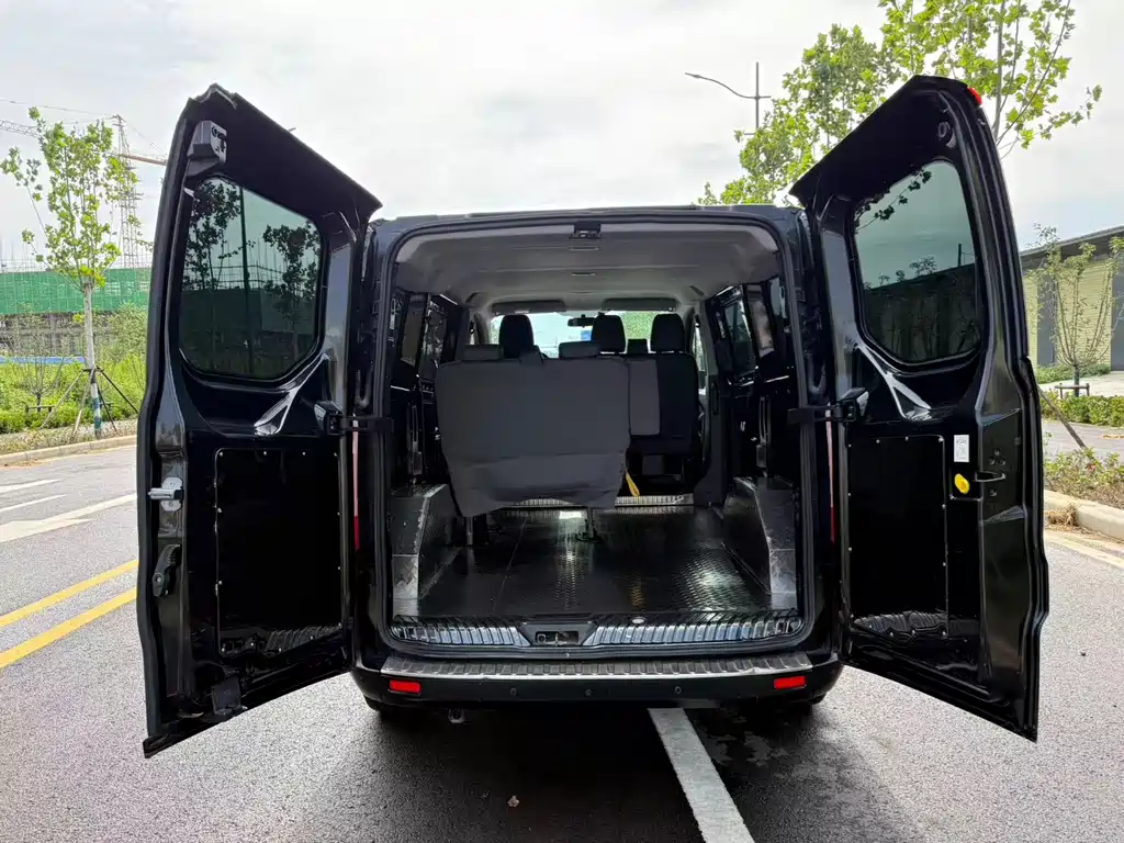 Ford Transit 2022 — фото 14