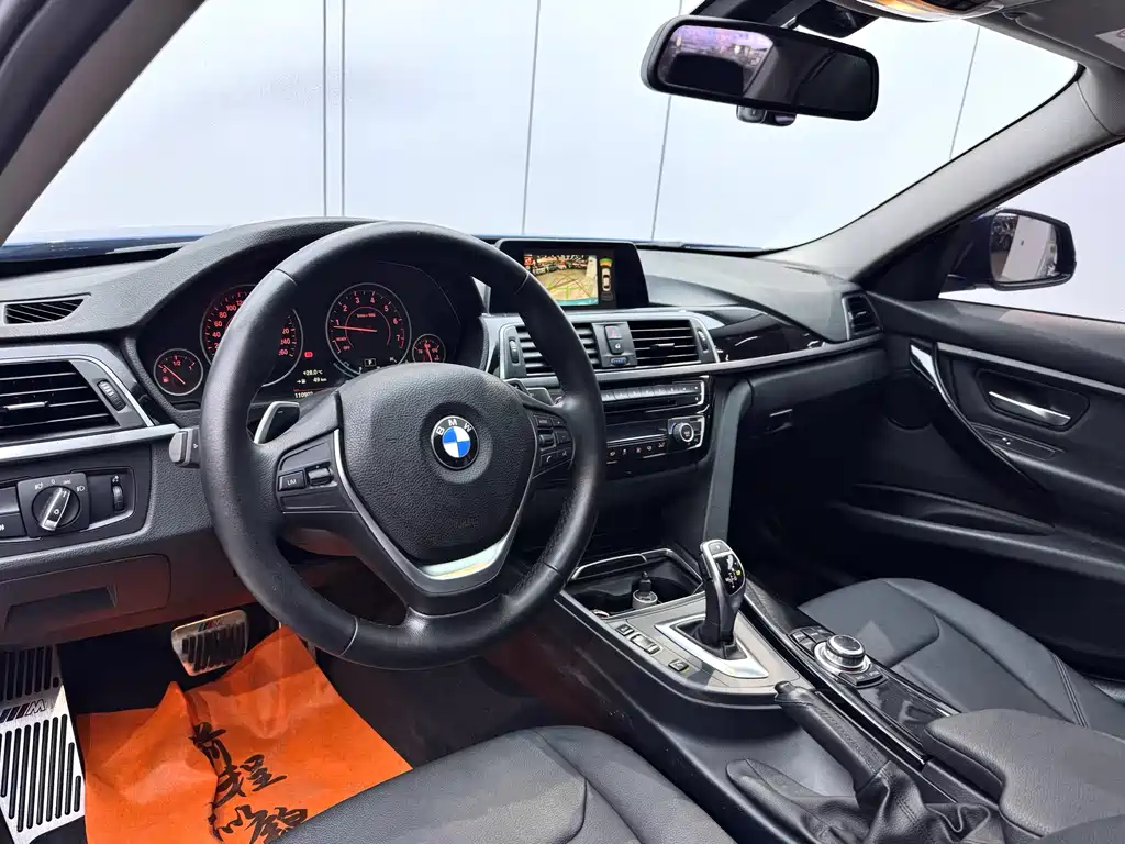 BMW 3 Series 2017 — фото 8