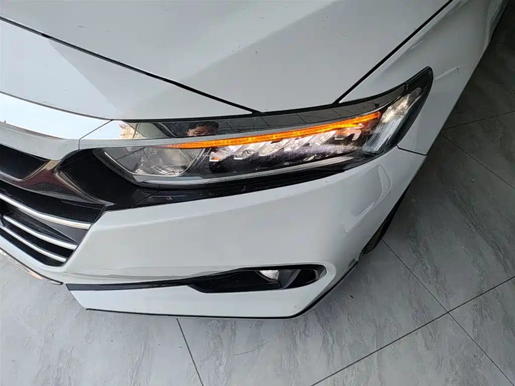 Honda Accord 2022 — фото 24
