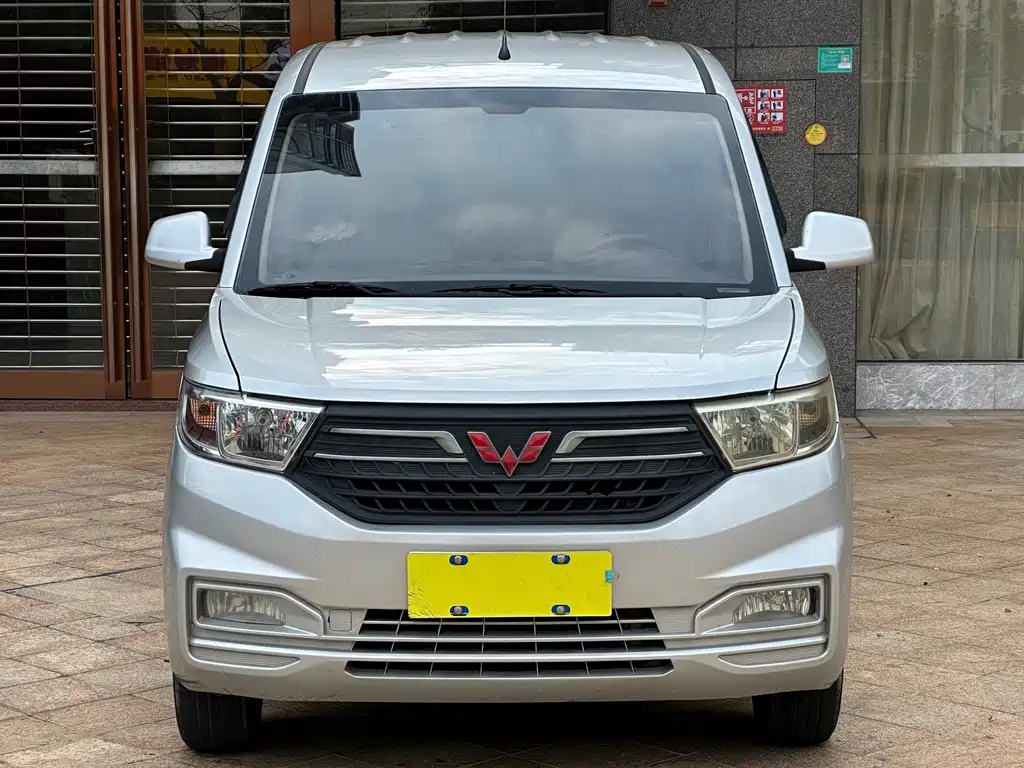 Wuling Hongguang V 2021 — фото 2