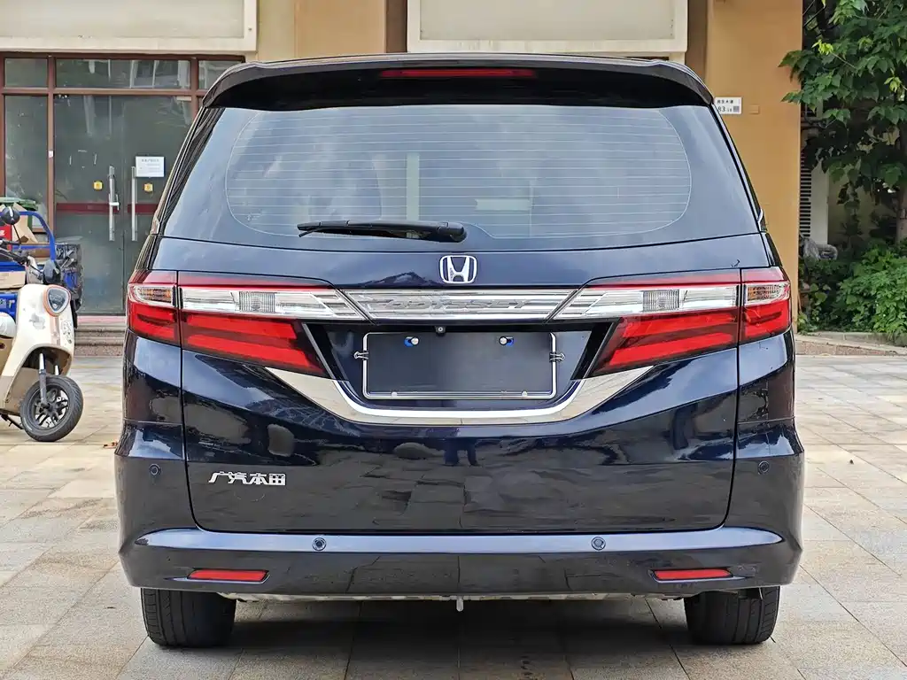 Honda Odyssey 2017 — фото 5