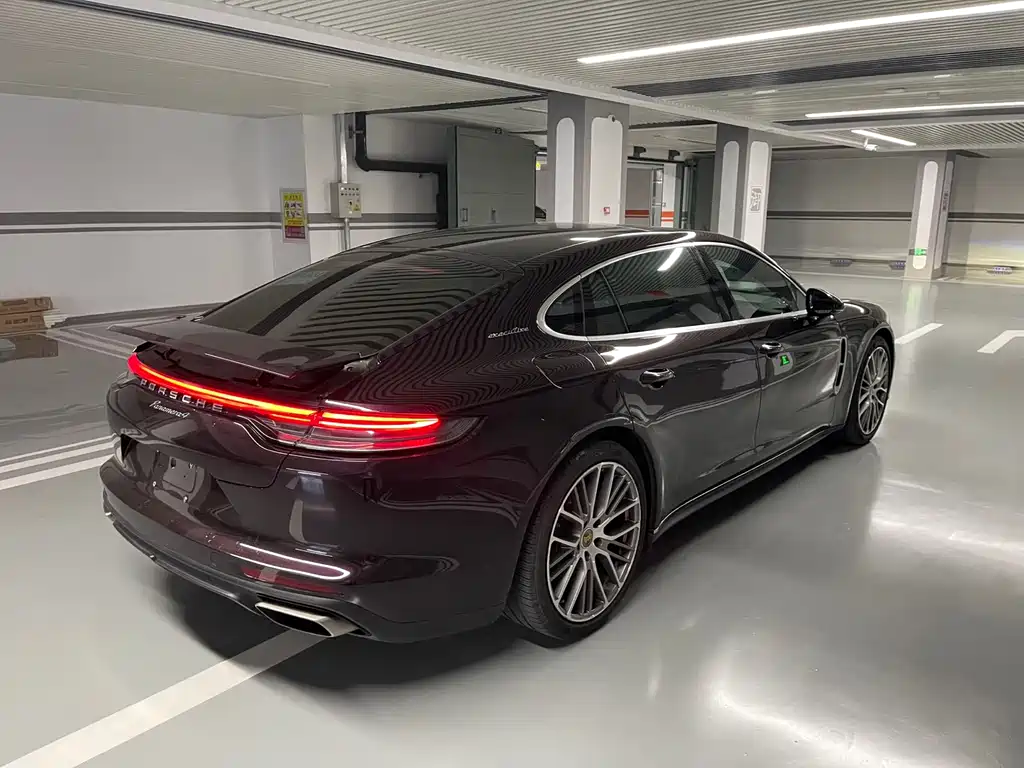 Porsche Panamera 2022 — фото 28
