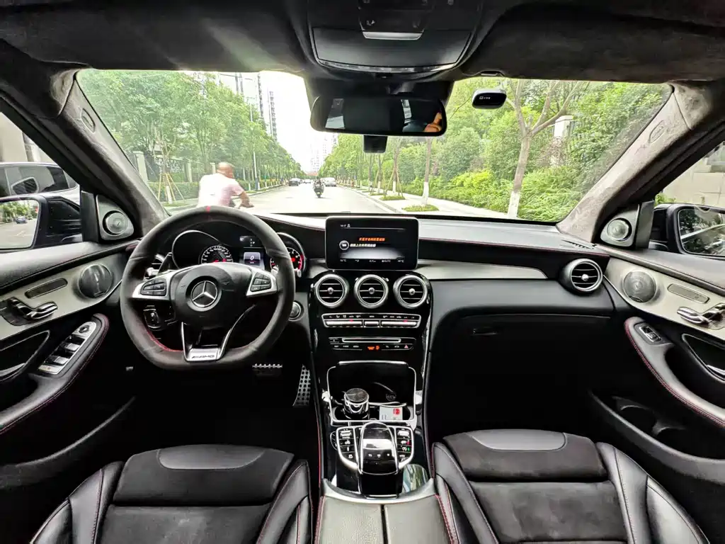 Mercedes-Benz GLC AMG 2017 — фото 7