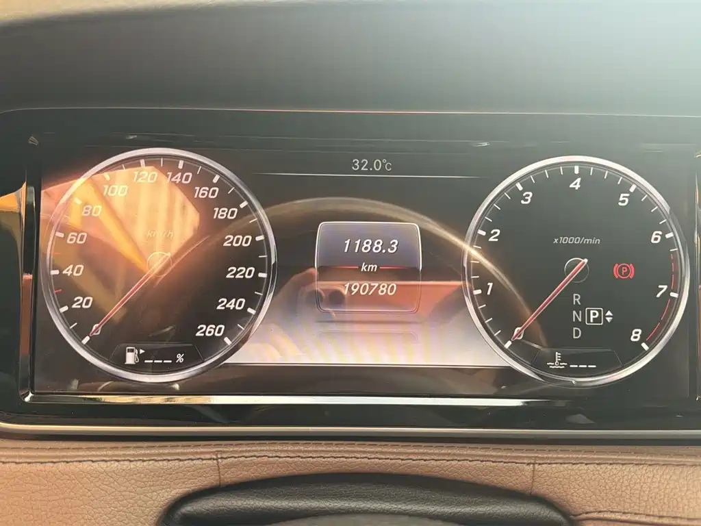 Mercedes-Benz S-Class 2015 — фото 12