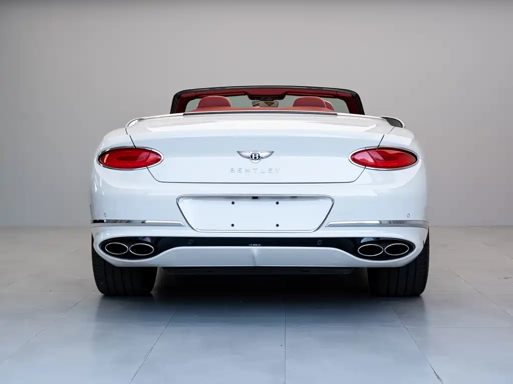 Bentley Continental 2021 — фото 19