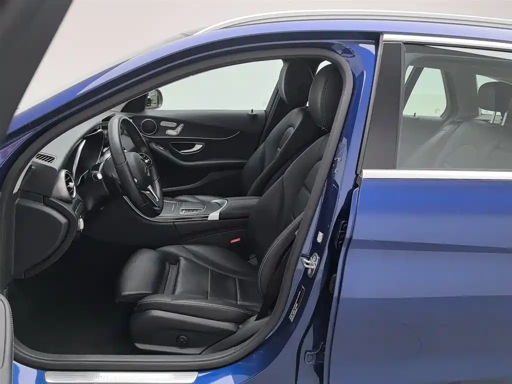 Mercedes-Benz C-Class 2019 — фото 10