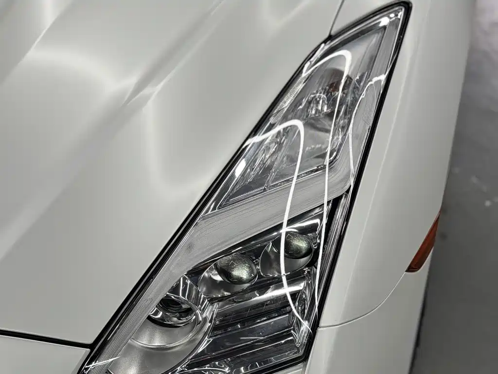 Nissan GT-R 2013 — фото 10