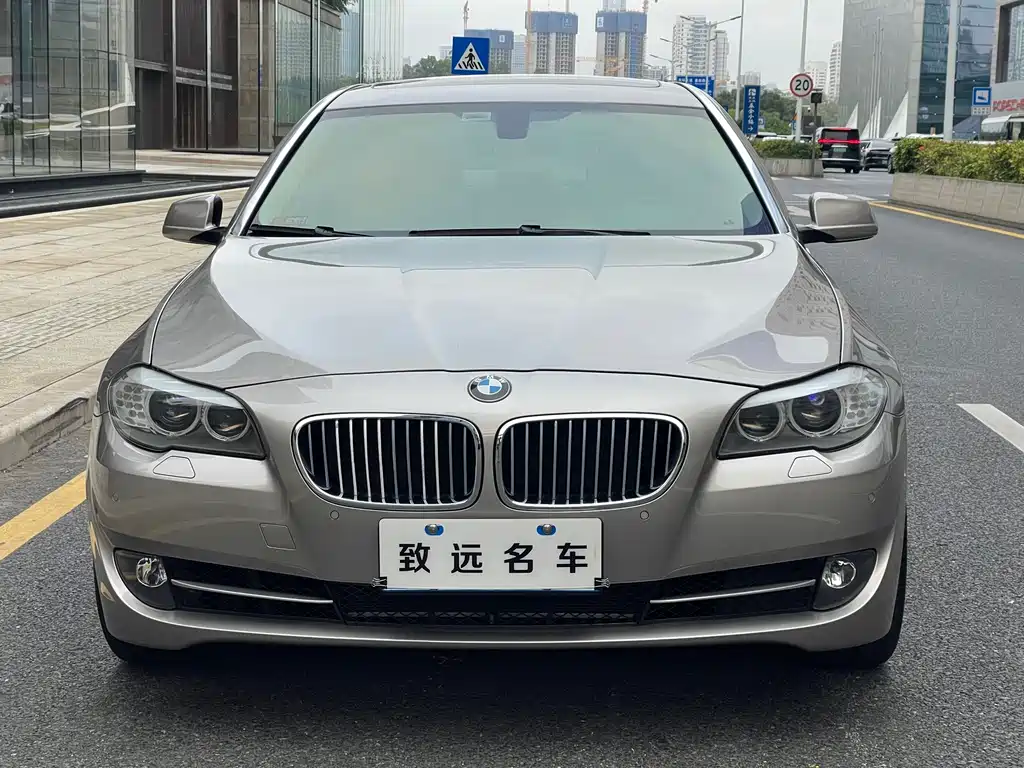 BMW 5 Series 2012 — фото 2