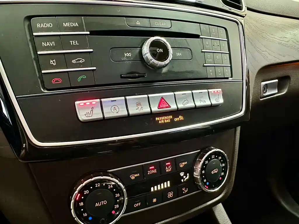 Mercedes-Benz GLE 2016 — фото 17