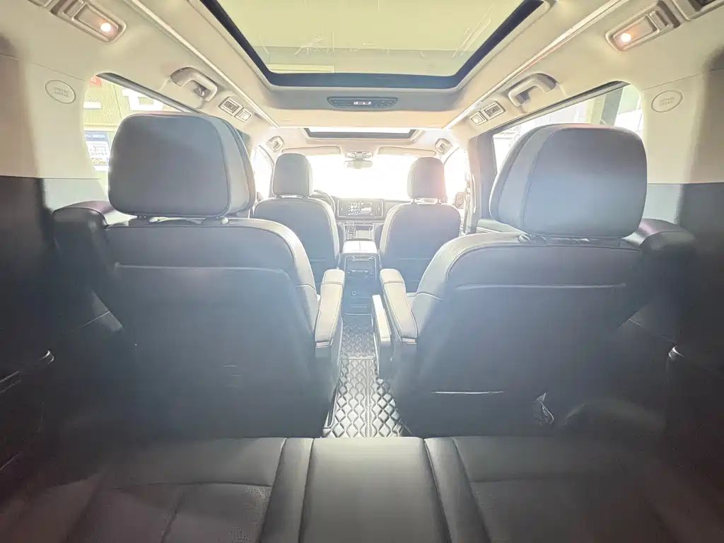 GAC Motor Trumpchi M8 2022 — фото 20