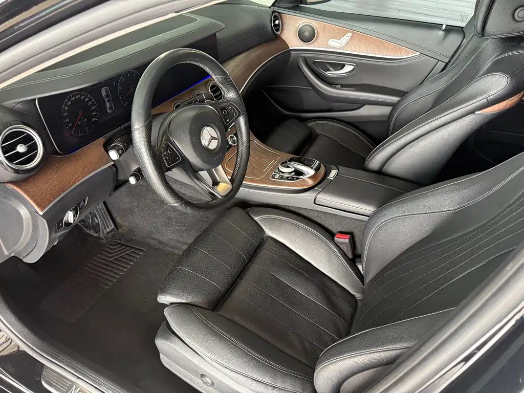 Mercedes-Benz E-Class 2018 — фото 9