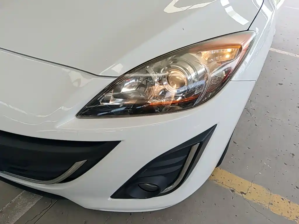 Mazda 3 Xingcheng 2015 — фото 24