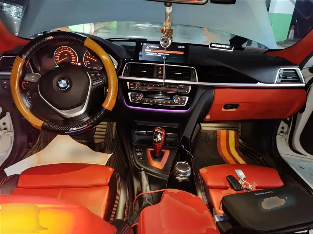 BMW 3 Series 2018 — фото 10