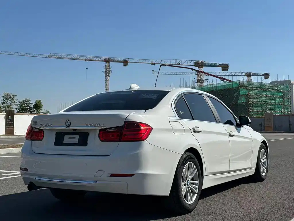 BMW 3 Series 2016 — фото 4