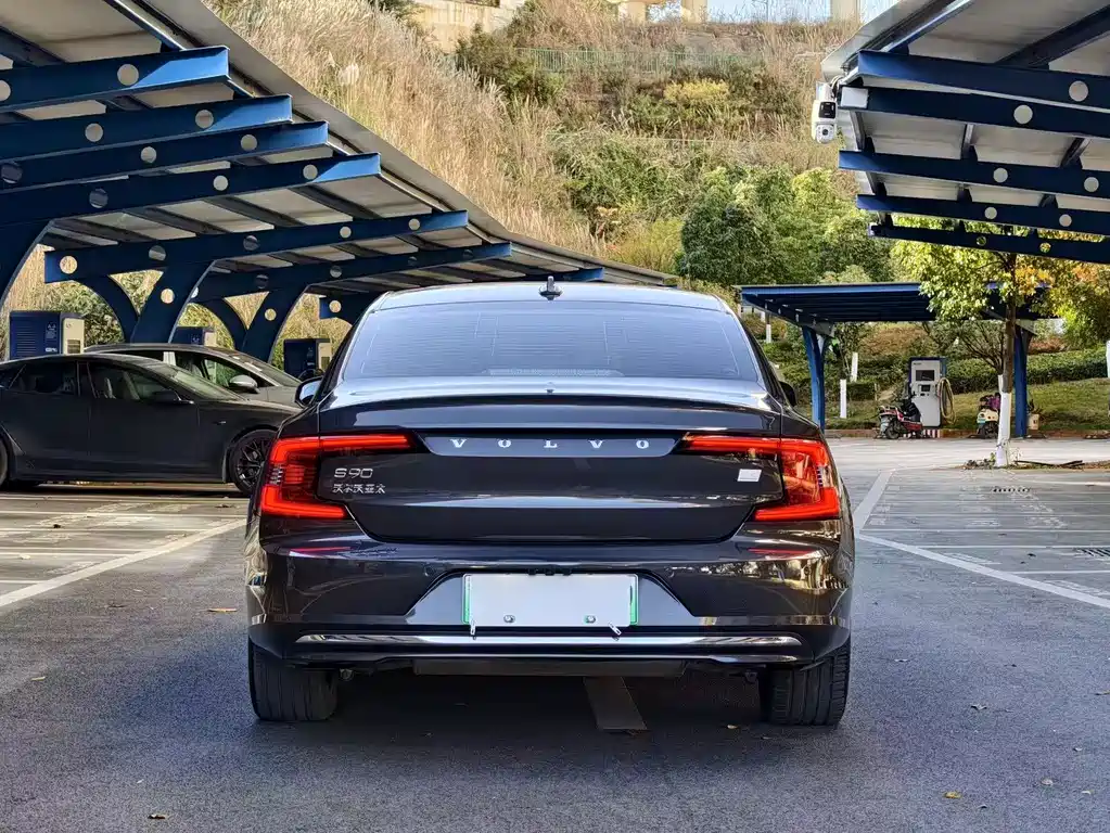 Volvo S90 PHEV 2021 — фото 24