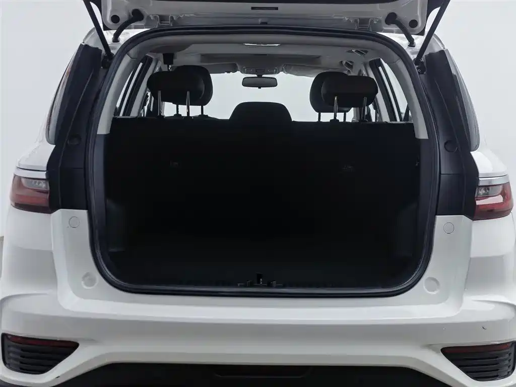 Geely Vision X6 2019 — фото 16