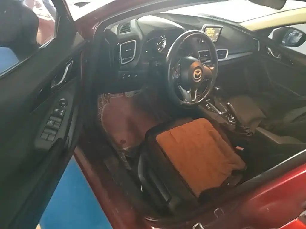 Mazda 3 Angkesela 2015 — фото 16