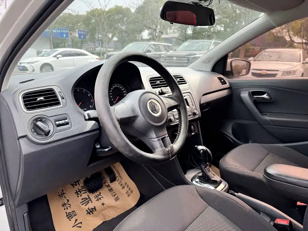 Volkswagen Polo 2013