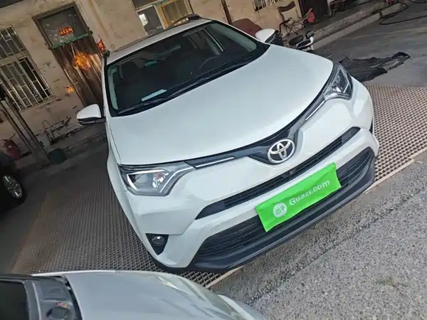 Toyota RAV4 2017