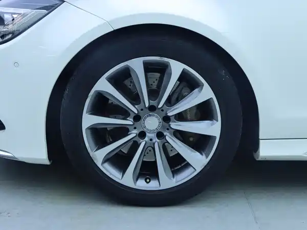 Mercedes-Benz CLS 2015