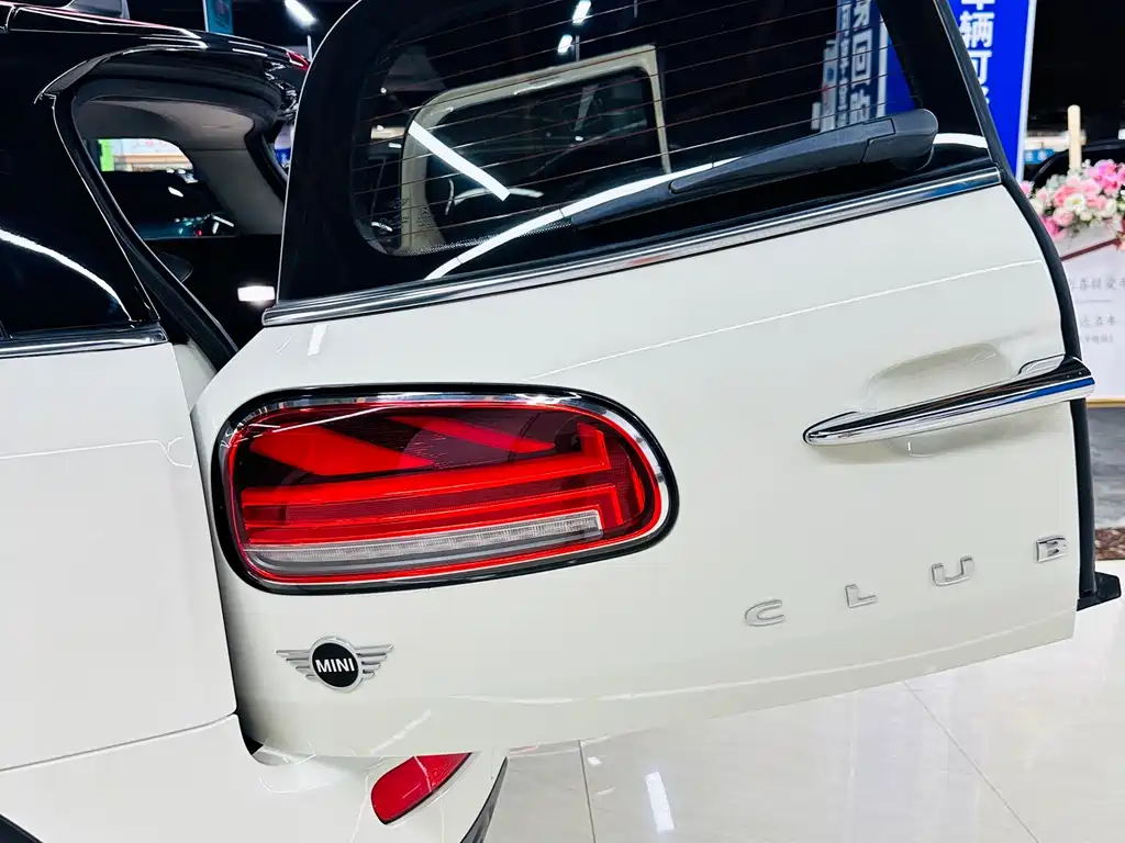MINI Clubman 2021 — фото 26