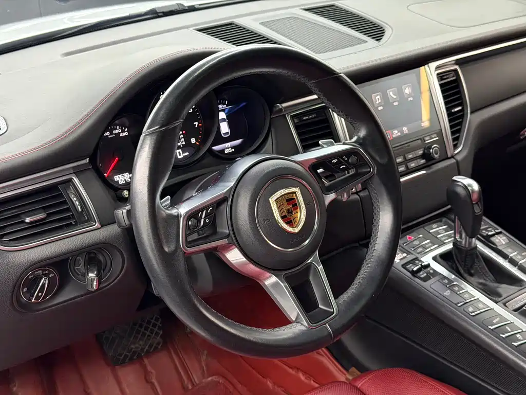 Porsche Macan 2016 — фото 8