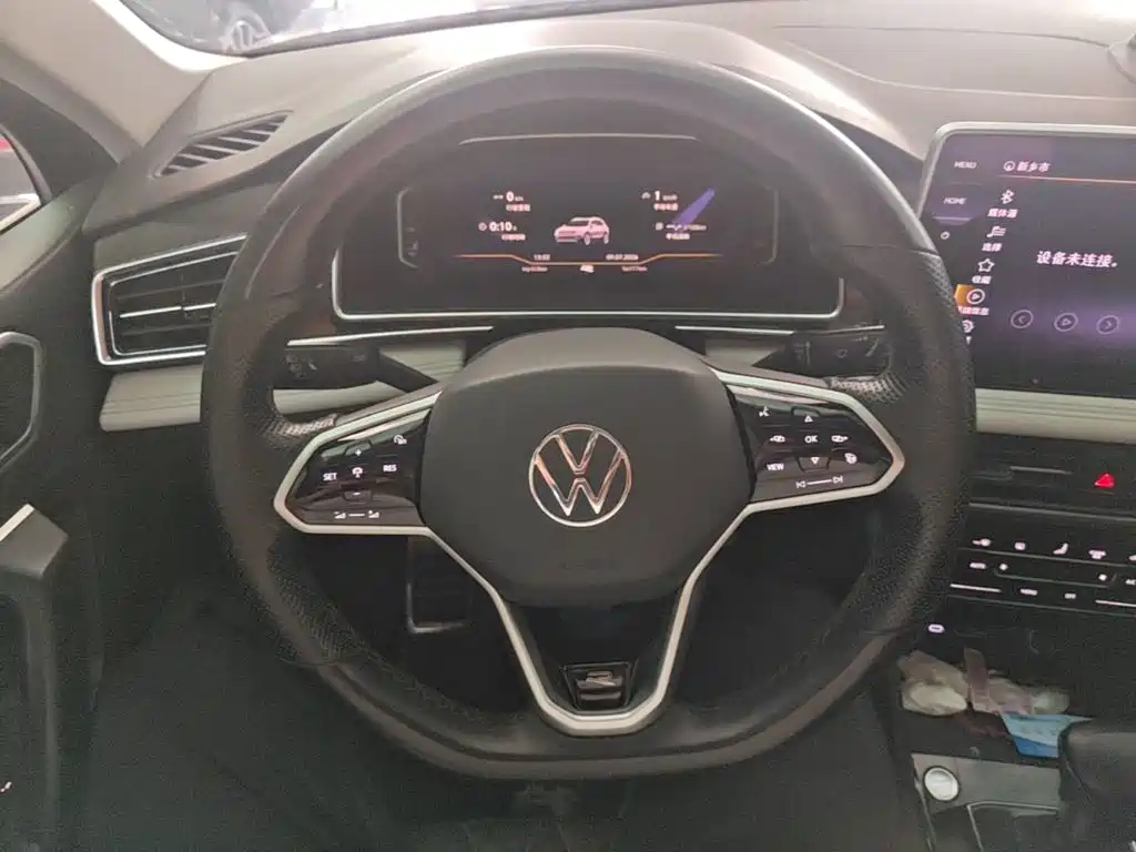 Volkswagen Tiguan L 2022 — фото 11