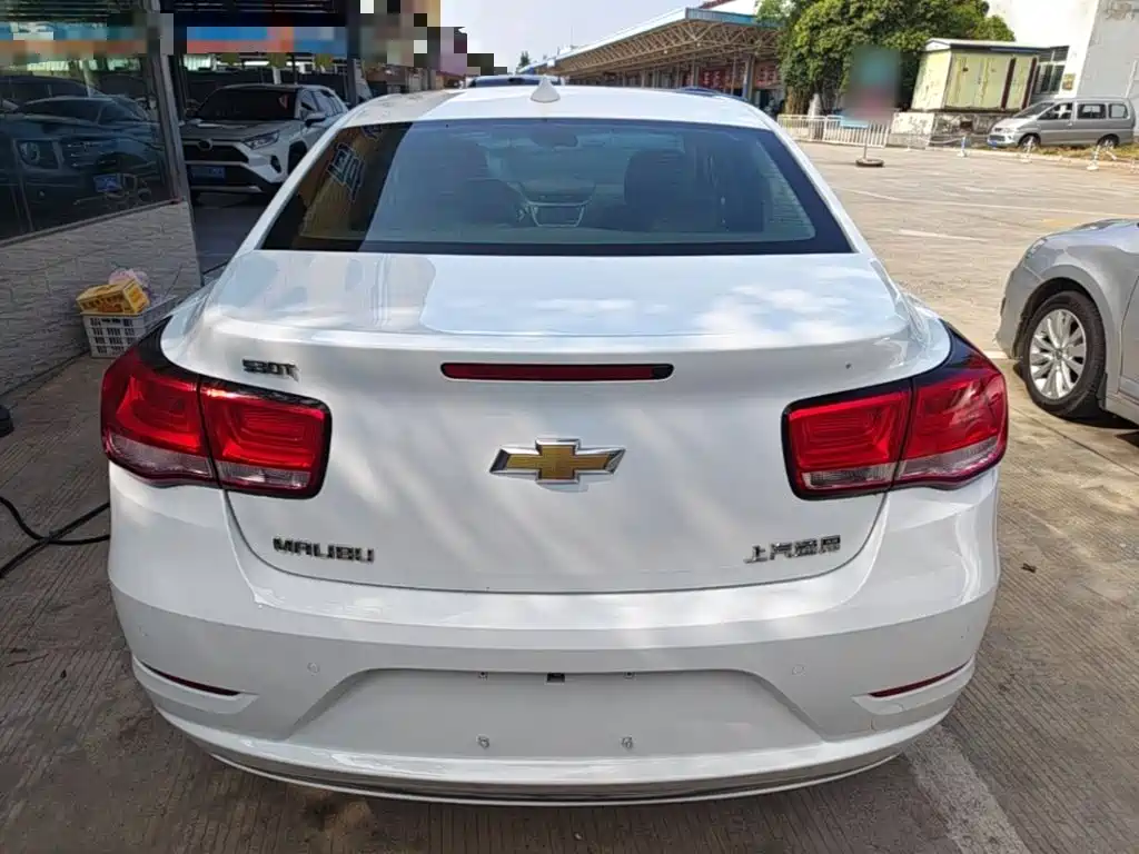 Chevrolet Malibu 2018 — фото 6