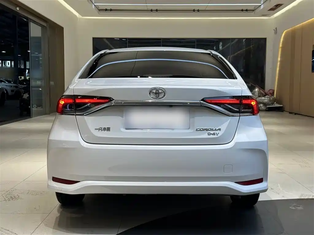 Toyota Corolla 2020 — фото 13