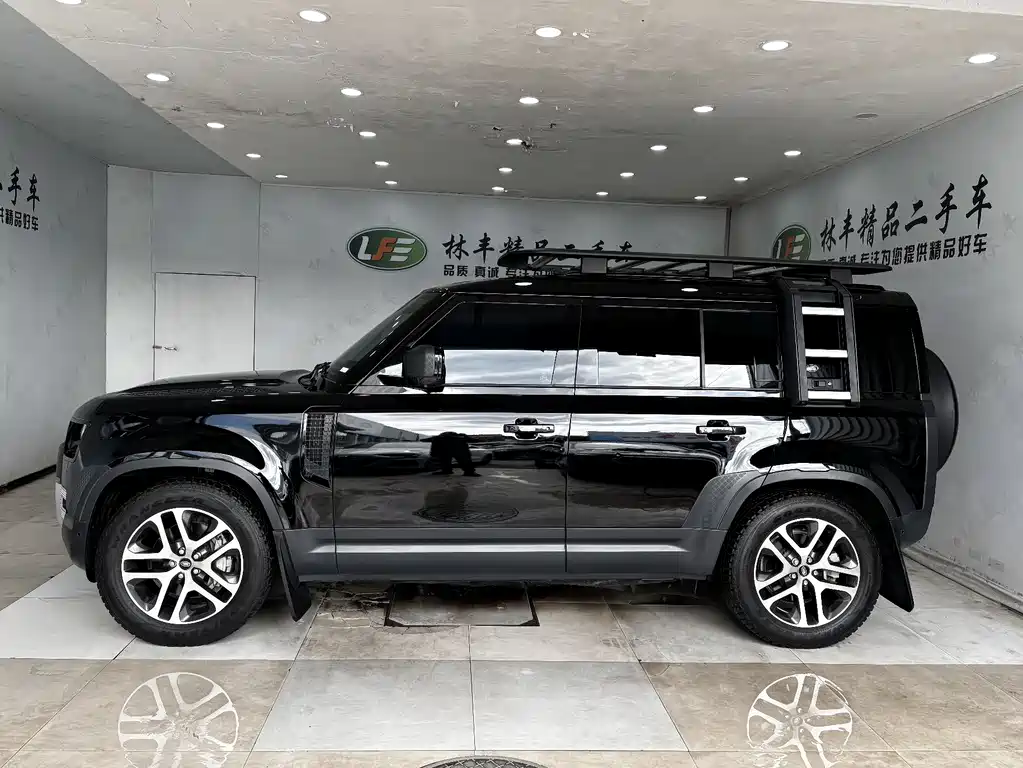 Land Rover Defender 2023 — фото 4