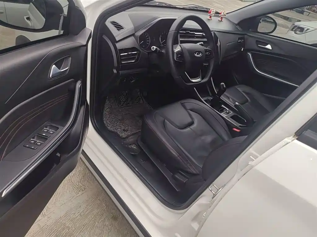 Chery Tiggo 3x 2021 — фото 16