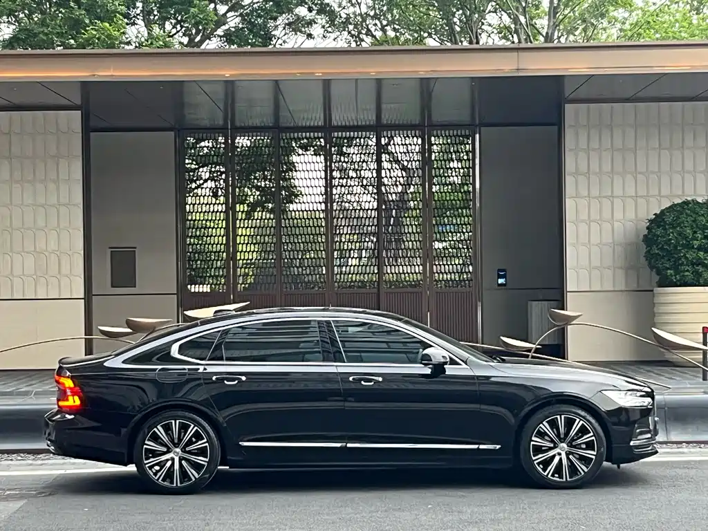 Volvo S90 2022 — фото 10