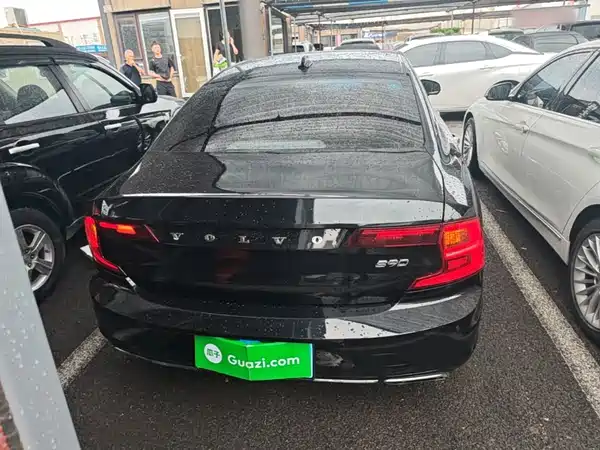 Volvo S90 2019