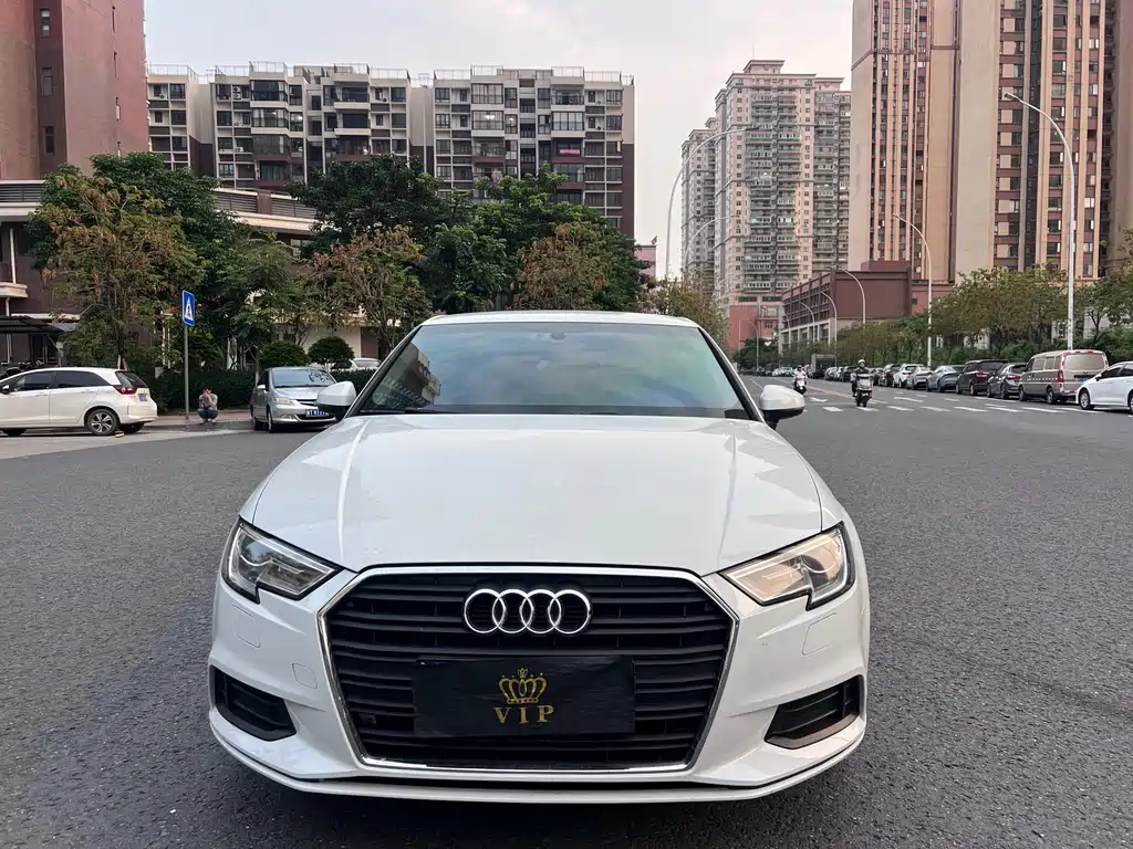 Audi A3 2017 — фото 2
