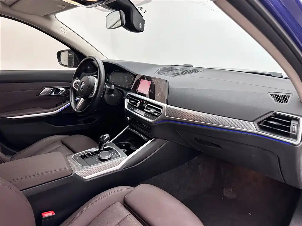 BMW 3 Series 2021 — фото 11