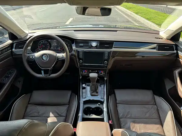 Volkswagen Phideon 2018