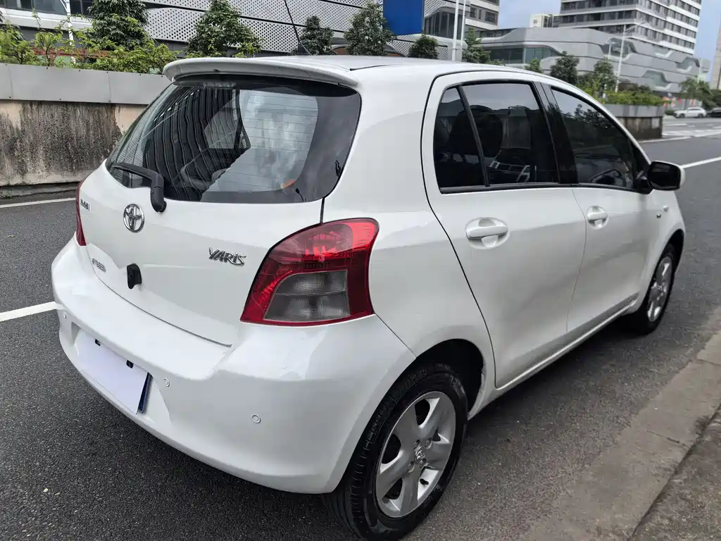 Toyota Yaris 2012
