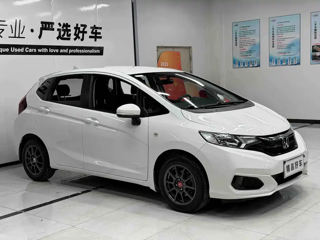 Honda Fit 2019 — фото 3