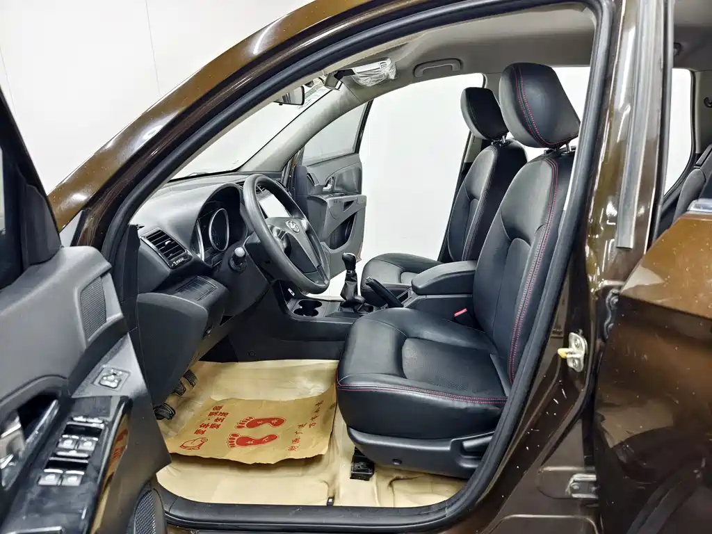 Landwind X5 2015 — фото 10