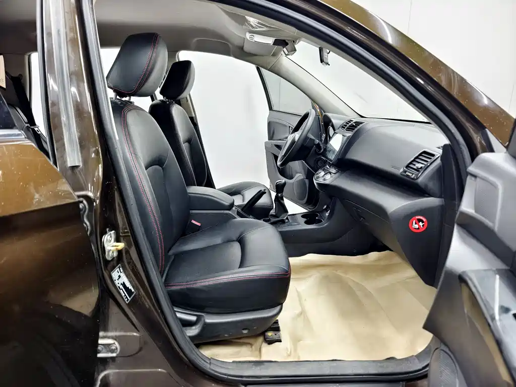 Landwind X5 2015 — фото 13