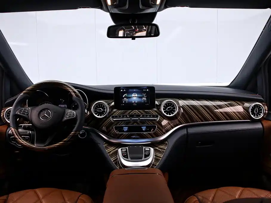 Mercedes-Benz V-Class 2023 — фото 5