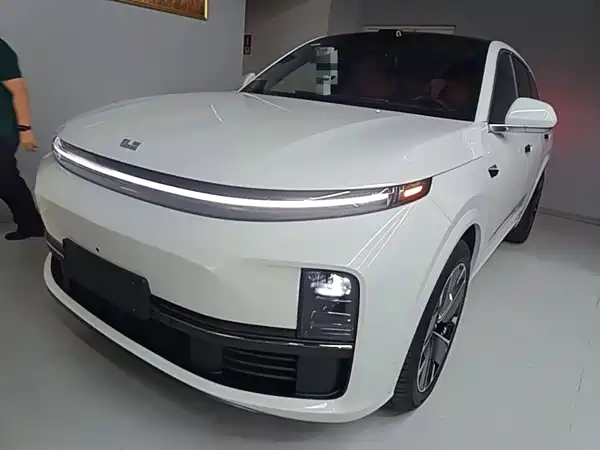 Li Auto L7 2025