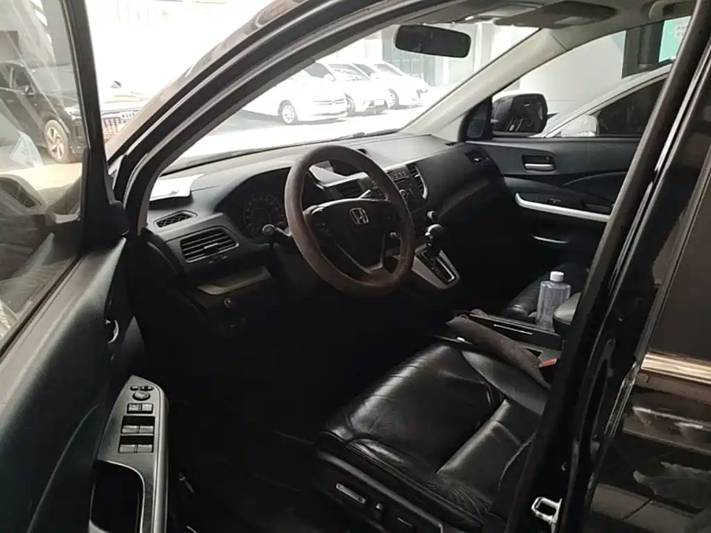 Honda CR-V 2015 — фото 23